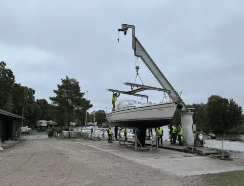 Aufslippen im Stettiner Yachtclub